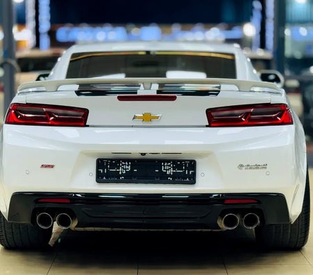 White Chevrolet Camaro SS 2018