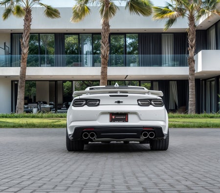 White Chevrolet Camaro ZL1 2023
