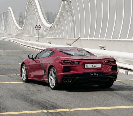 Красный Chevrolet Corvette C8 Grand Sport Convertible 2023 год