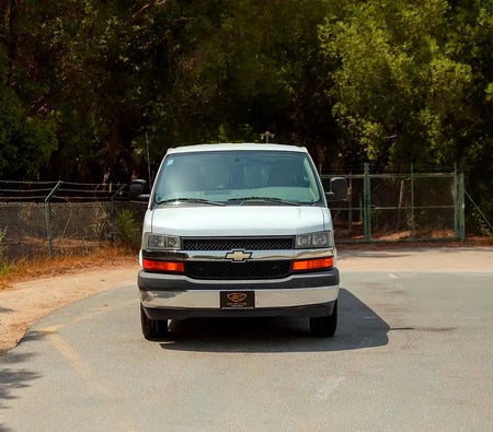 Bianca Chevrolet Express 2020