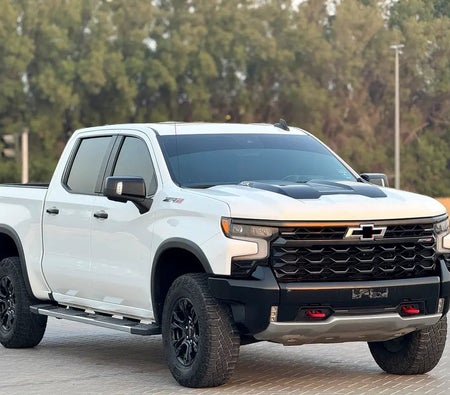 Beyaz Chevrolet Silverado 1500 ZR2 2022 Beyaz Chevrolet Silverado 1500 ZR2 2022