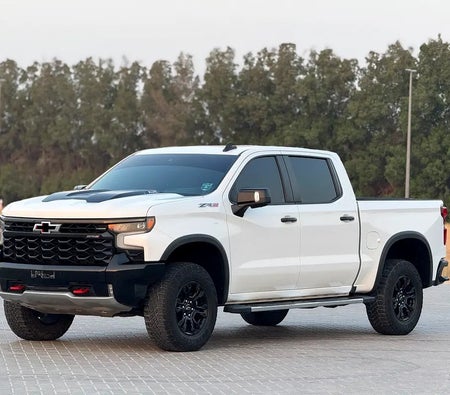 Beyaz Chevrolet Silverado 1500 ZR2 2022 Beyaz Chevrolet Silverado 1500 ZR2 2022