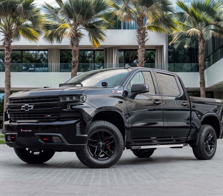 أسود شيفروليه Silverado Z71 2022 أسود شيفروليه Silverado Z71 2022