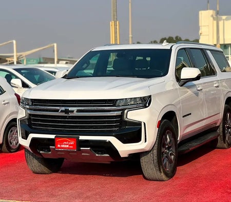 Chevrolet Suburban LT 2023, photo 3 of 4