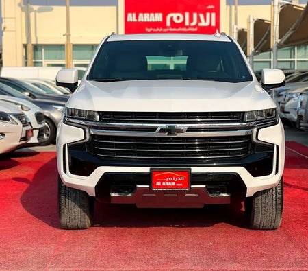 Chevrolet Suburban LT 2023, photo 2 of 4