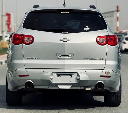 فضي شيفروليه Traverse LTZ 2009