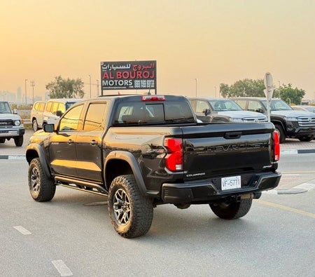 Negro Chevrolet Colorado 2023