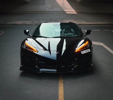 Chevrolet Corvette C8 Stingray Convertible 2025