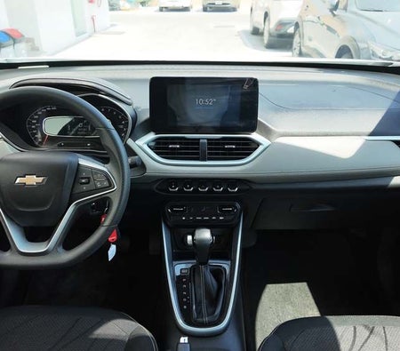 White Chevrolet Groove LT 2023