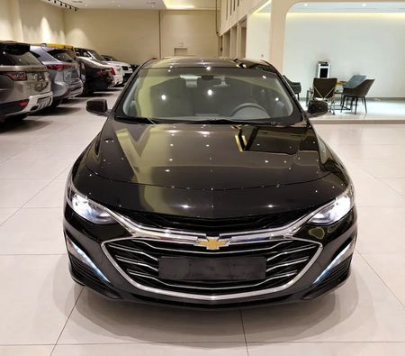 Chevrolet Malibu LS 2022, photo 2 of 4
