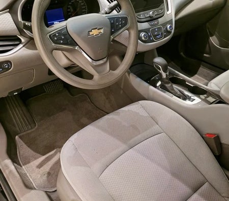 Chevrolet Malibu LS 2022, photo 3 of 4
