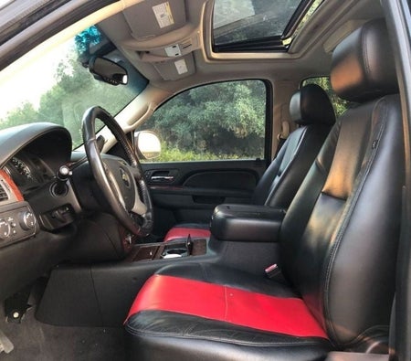 Black Chevrolet Tahoe 2010