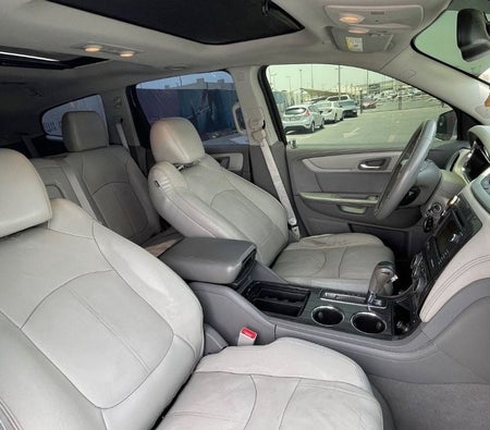 Silber Chevrolet Traverse 2013