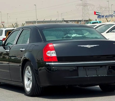 Black Chrysler 300C 2005