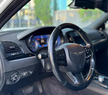 Chrysler 300S  2018, photo 3 of 4