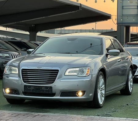Chrysler 300C Limited 2014, photo 2 of 4