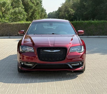 Chrysler 300C 2019, photo 2 of 4