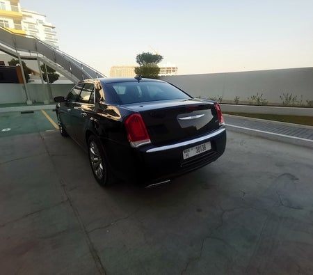 Nero Chrysler 300 Limited 2019