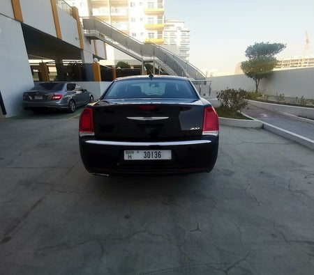 Nero Chrysler 300 Limited 2019