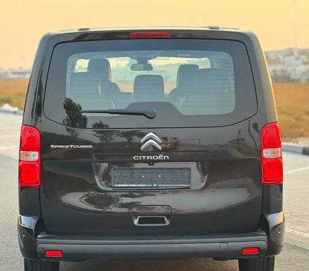 Черный Citroen Spacetourer 2024 год