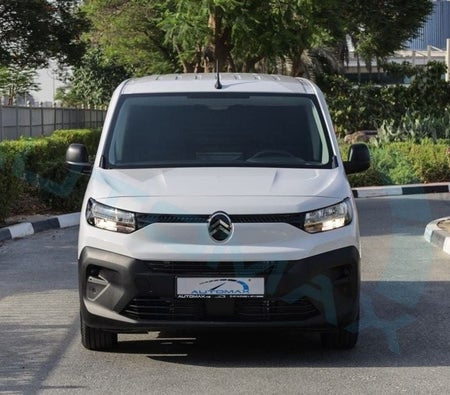 Citroen Berlingo 2026, photo 2 of 4
