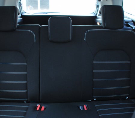 Black Dacia Duster 2023