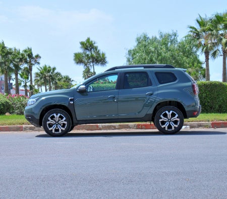 Black Dacia Duster 2023