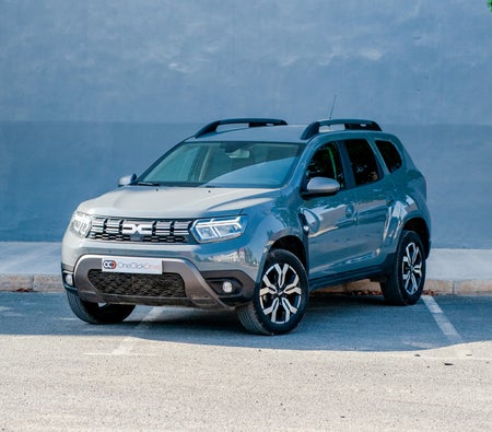 Gray Dacia Duster 2023 Gray Dacia Duster 2023