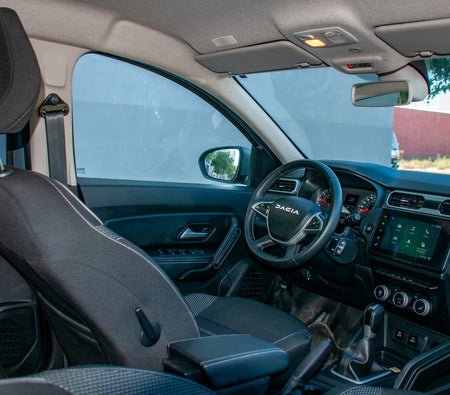 Gray Dacia Duster 2023 Gray Dacia Duster 2023