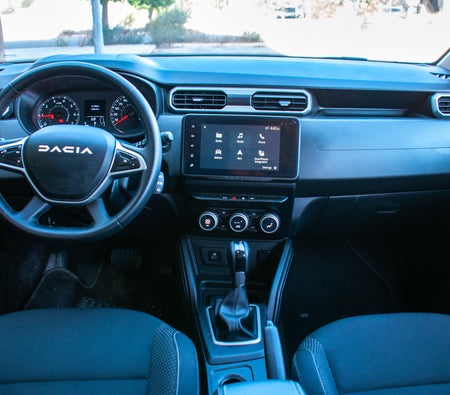 Gray Dacia Duster 2023 Gray Dacia Duster 2023