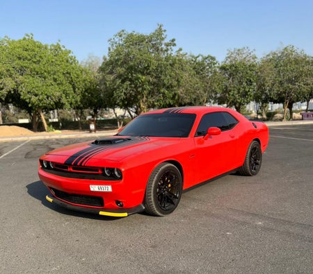 Dodge Challenger RT V8 car rental price list in Dubai, UAE