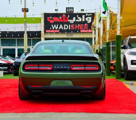 Verde Dodge Challenger R/T Scat Pack 2023 Verde Dodge Challenger R/T Scat Pack 2023