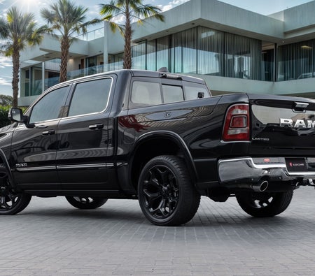 Schwarz Ram 1500 Limited 2022