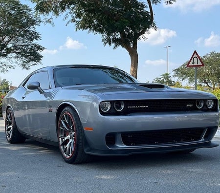 Silber Dodge Challenger SRT8 2016