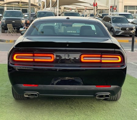 Black Dodge Challenger SXT 2021