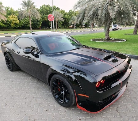 Black Dodge Challenger R/T Scat Pack 2022