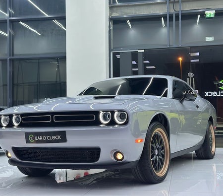 Argent Dodge Challenger SXT 2022