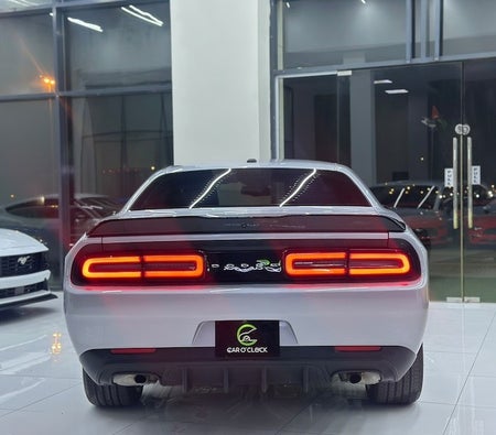 Argent Dodge Challenger SXT 2022