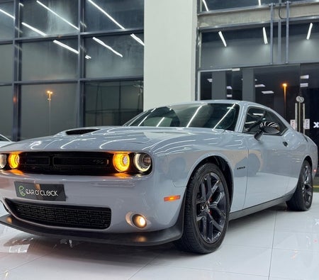 Grigio Dodge Challenger R/T 2022