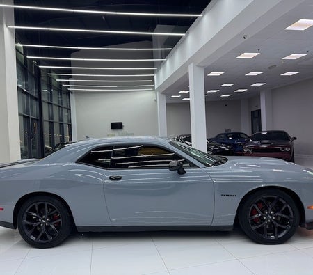 Grigio Dodge Challenger R/T 2022