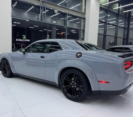 Gri Dodge Challenger R/T Plus 2022