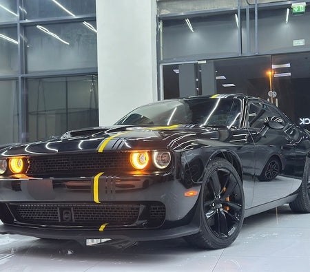 Nero Dodge Challenger SXT Plus 2022