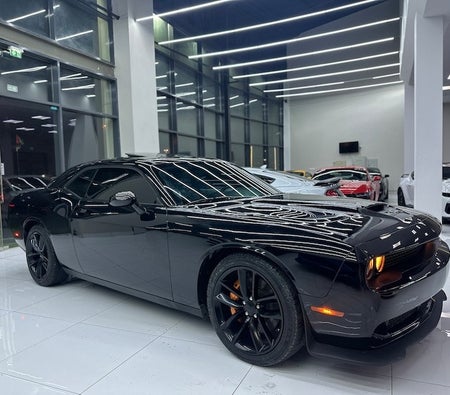 Nero Dodge Challenger SXT Plus 2022