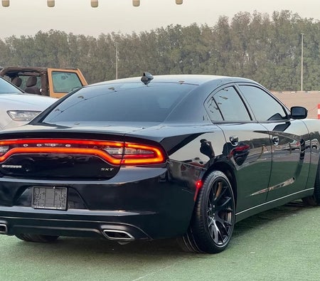 Black Dodge Charger SE 2016