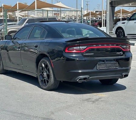 Black Dodge Charger SXT 2016