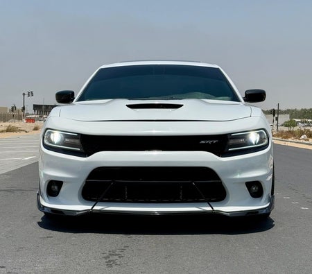 White Dodge Charger SRT 392 2018