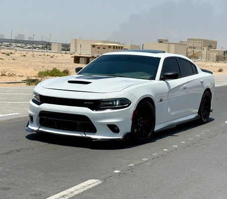 White Dodge Charger SRT 392 2018