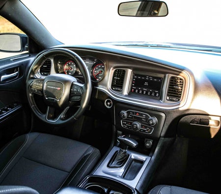 Dodge Charger V6 2021