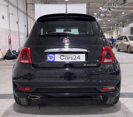 Black Fiat 500 Lounge 2022