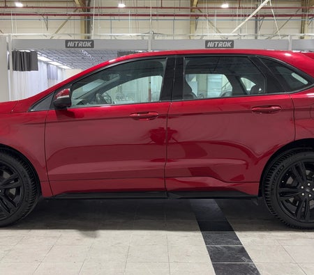 Red Ford Edge ST 2022